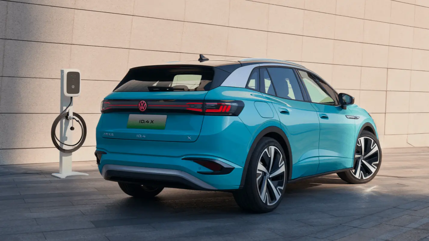 2025 Volkswagen ID.4 X Electric SUV - Image 4
